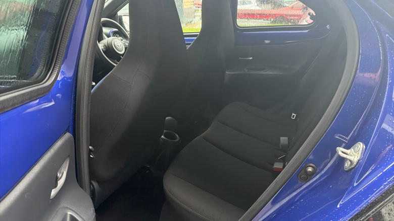 Toyota Aygo X 1.0 VVT-i Edge 5dr Petrol Hatchback